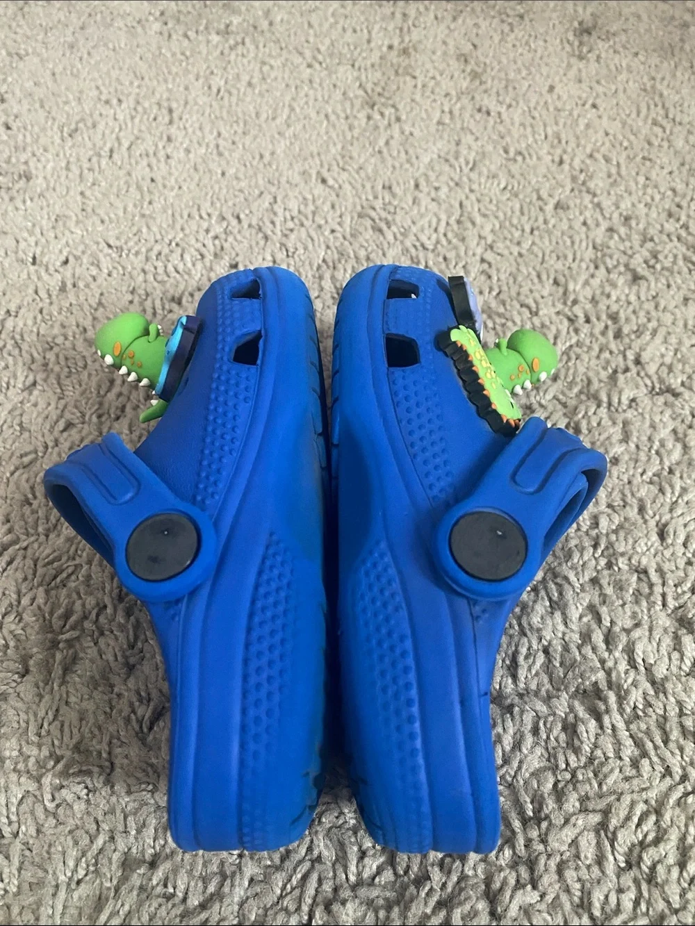 CROCS Kids Blue Clogs with Green Dinosaur Jibbitz size C8